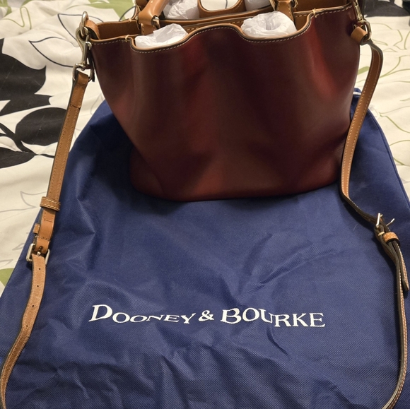 Dooney & Bourke Burgundy Florentine Leather Small Brenna - Picture 4 of 8